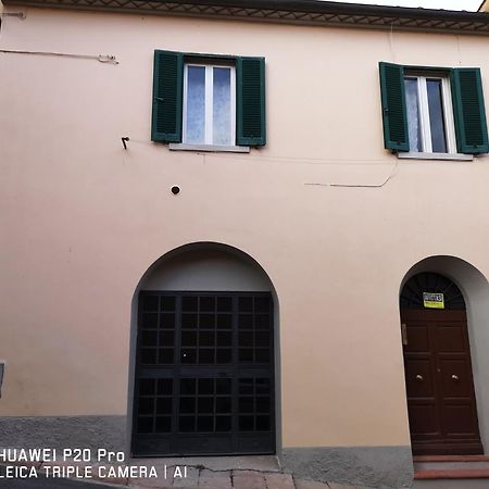 Il Nespolo Villa Castagneto Carducci Luaran gambar