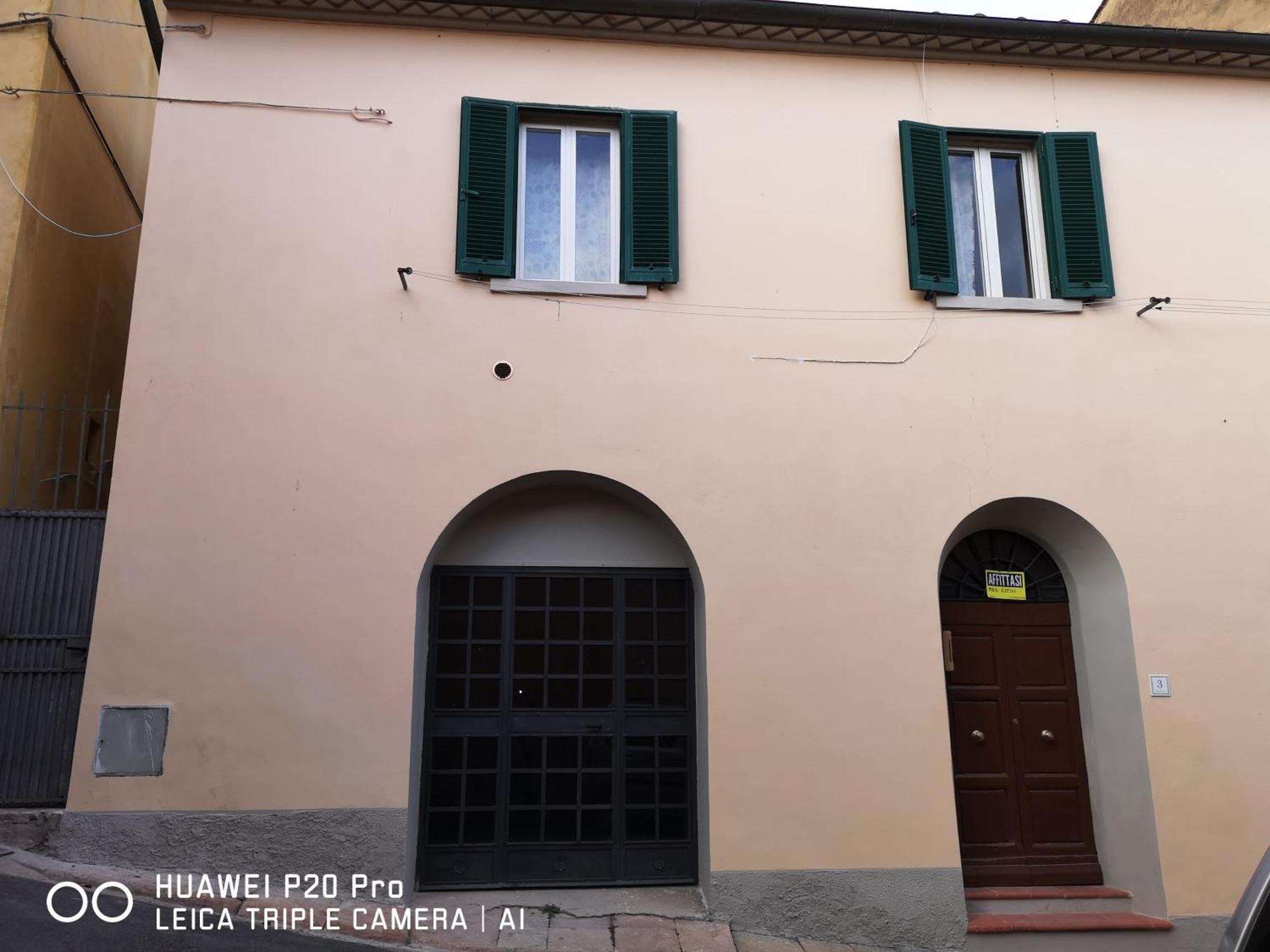 Il Nespolo Villa Castagneto Carducci Luaran gambar