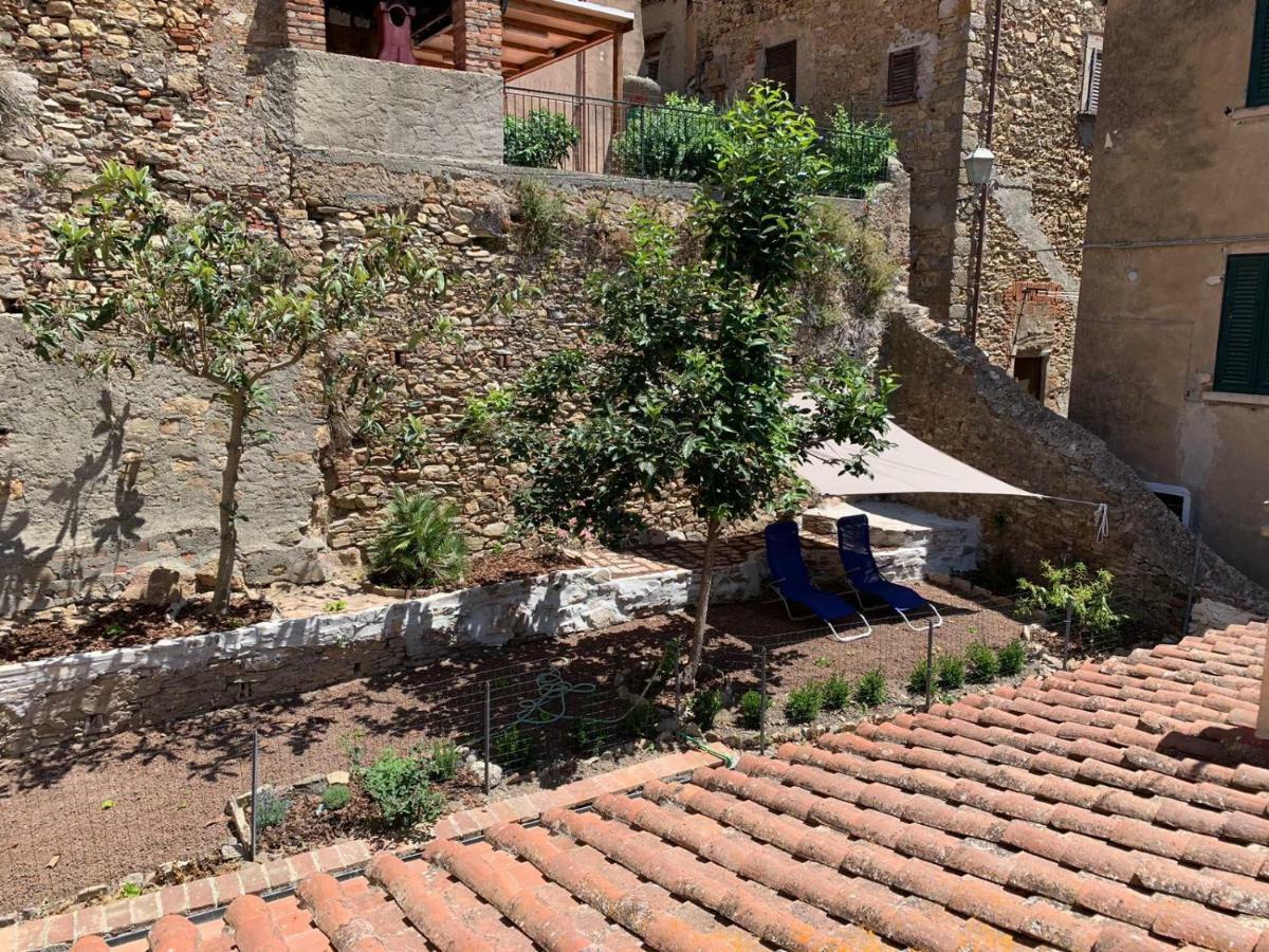 Il Nespolo Villa Castagneto Carducci Luaran gambar