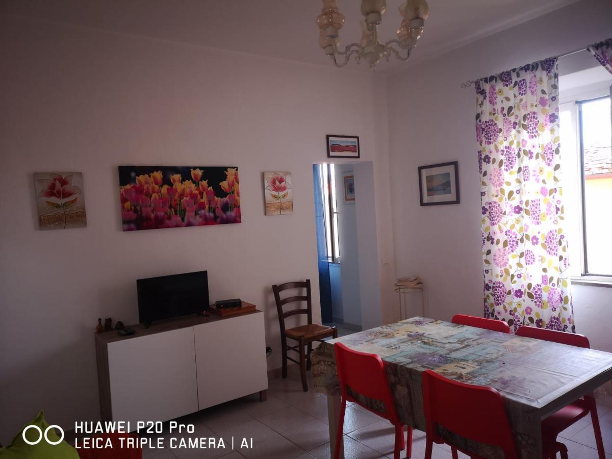 Il Nespolo Villa Castagneto Carducci Luaran gambar